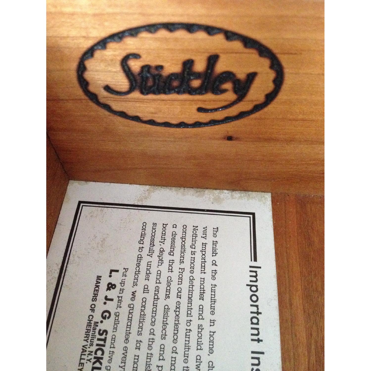 Stickley 4 Piece Queen Bedroom Set - image-8