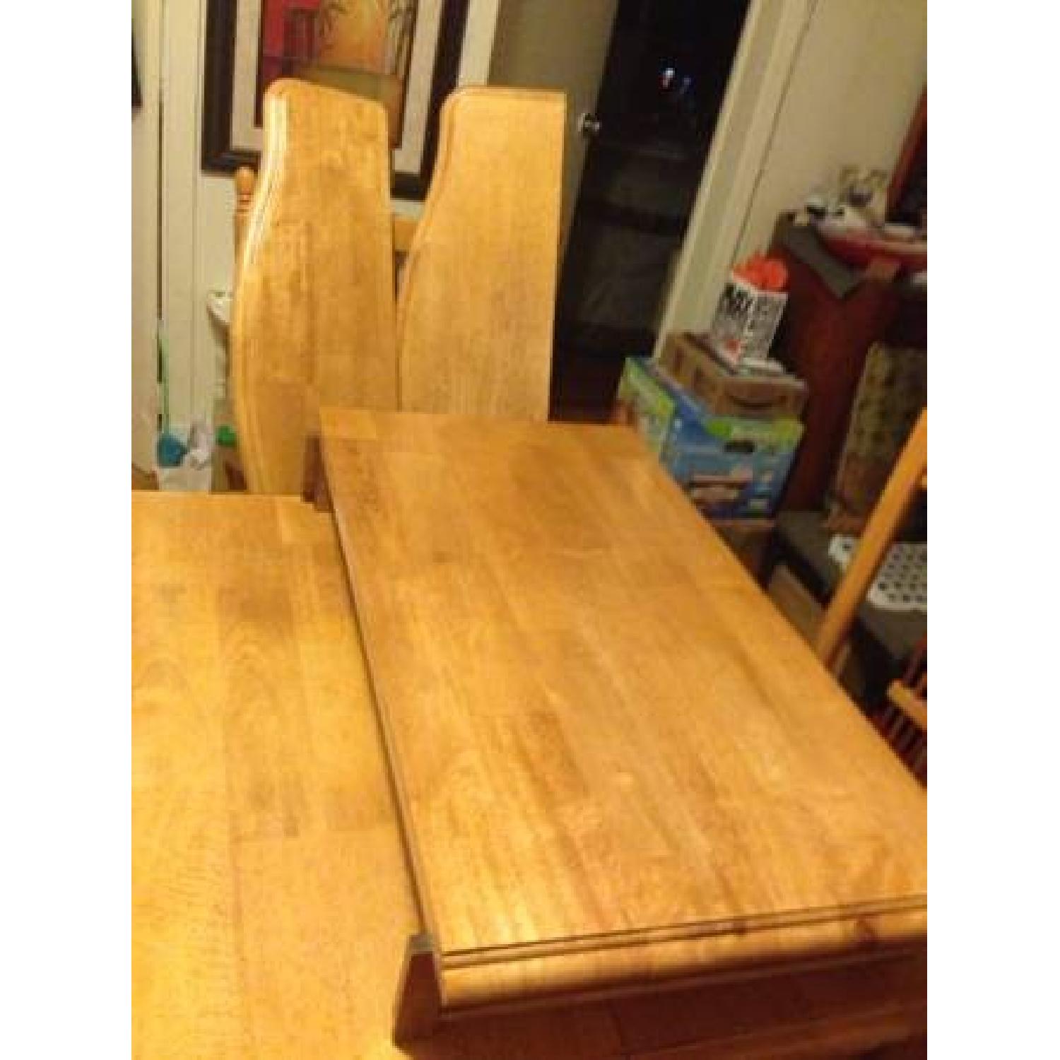 Solid Oak Dining Room Table w/ 4 Solid Oak Chairs - image-6