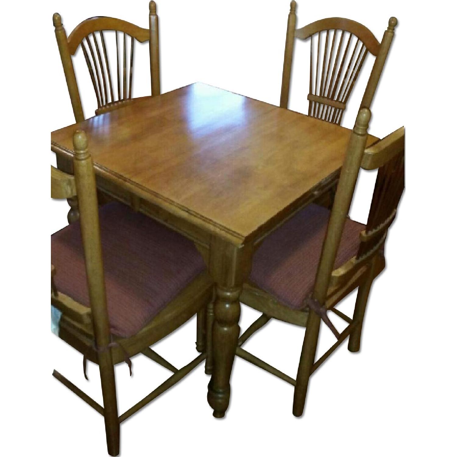 Solid Oak Dining Room Table w/ 4 Solid Oak Chairs - image-0