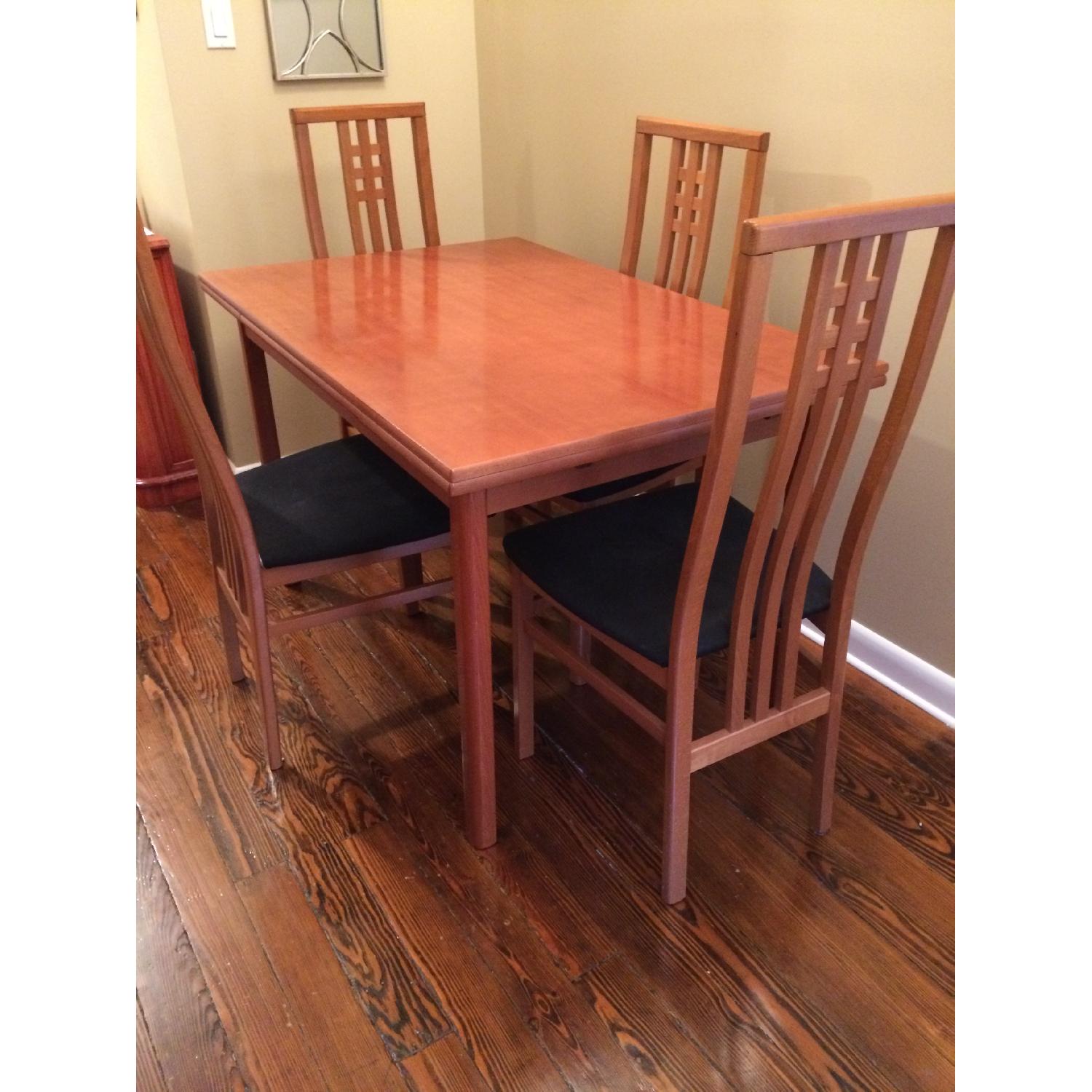 Jensen & Lewis Cherry Wood Dining Table w/ 4 Chairs - image-1