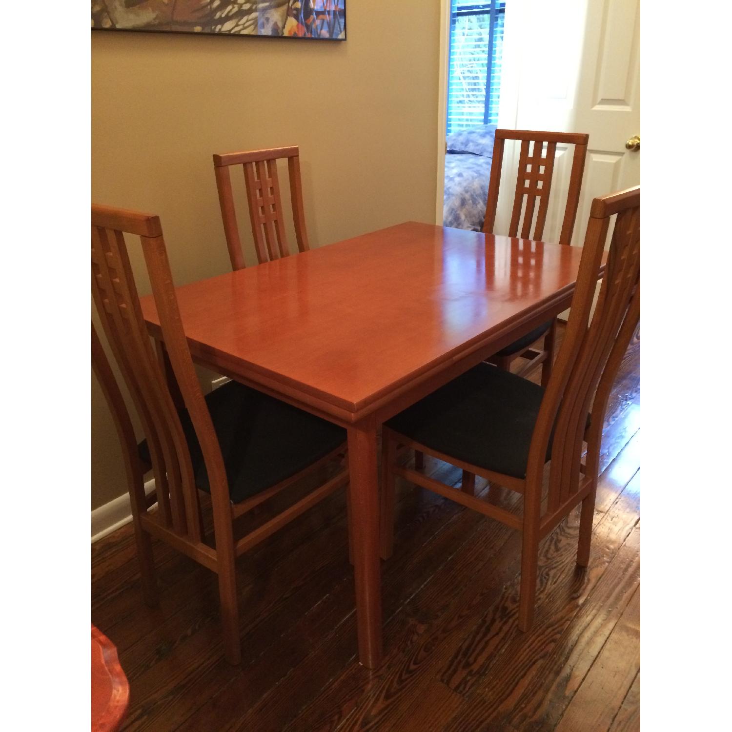 Jensen & Lewis Cherry Wood Dining Table w/ 4 Chairs - image-2