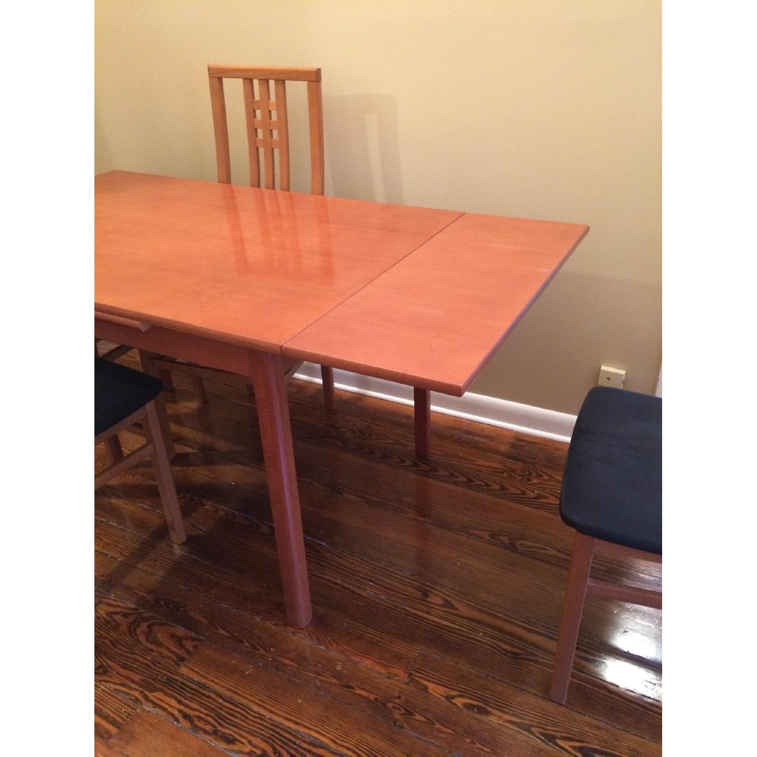 Jensen & Lewis Cherry Wood Dining Table w/ 4 Chairs - image-4