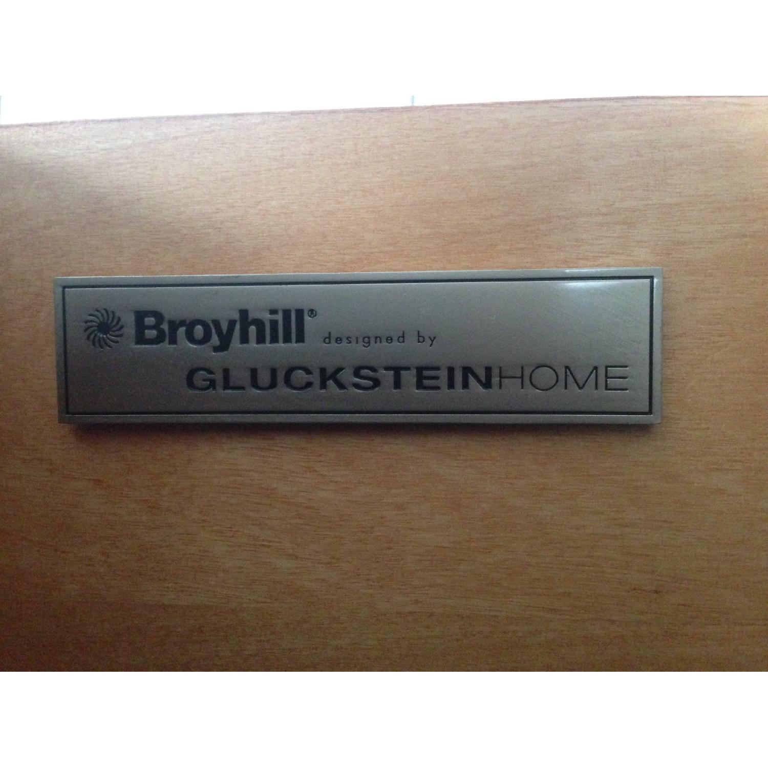 Broyhill 5 Drawers Dresser - image-6