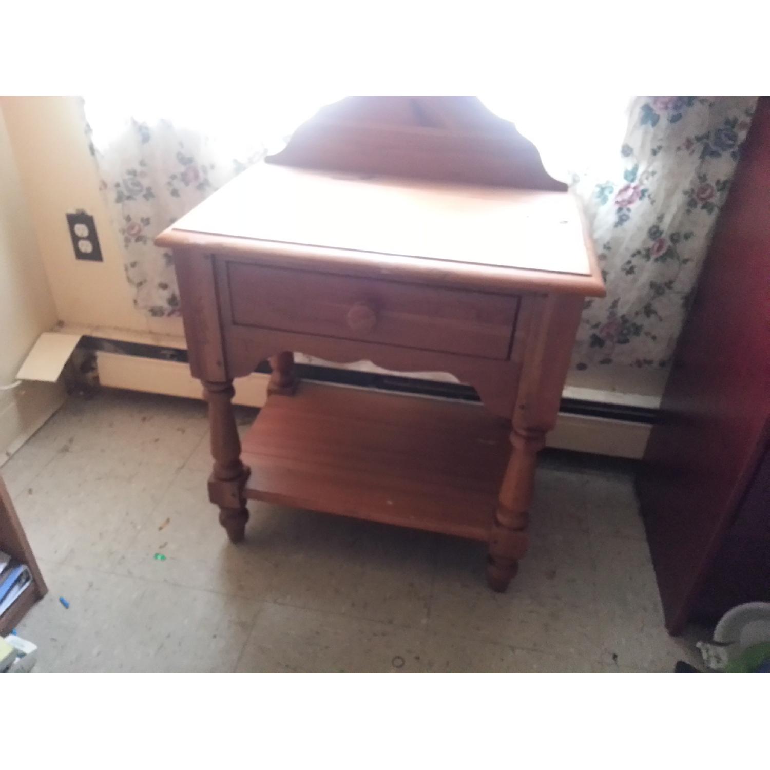 Ethan Allen 4 Piece Bedroom Set - image-4