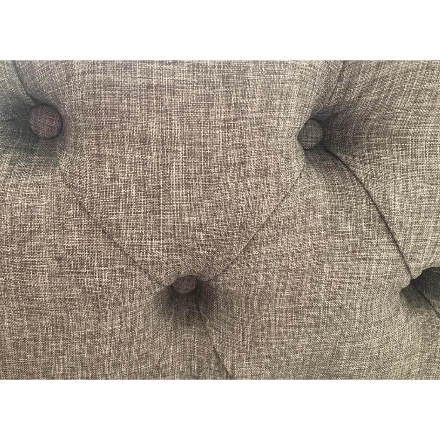 Knightsbridge Twin Tufted Nailhead Daybed w. Trundle - image-4