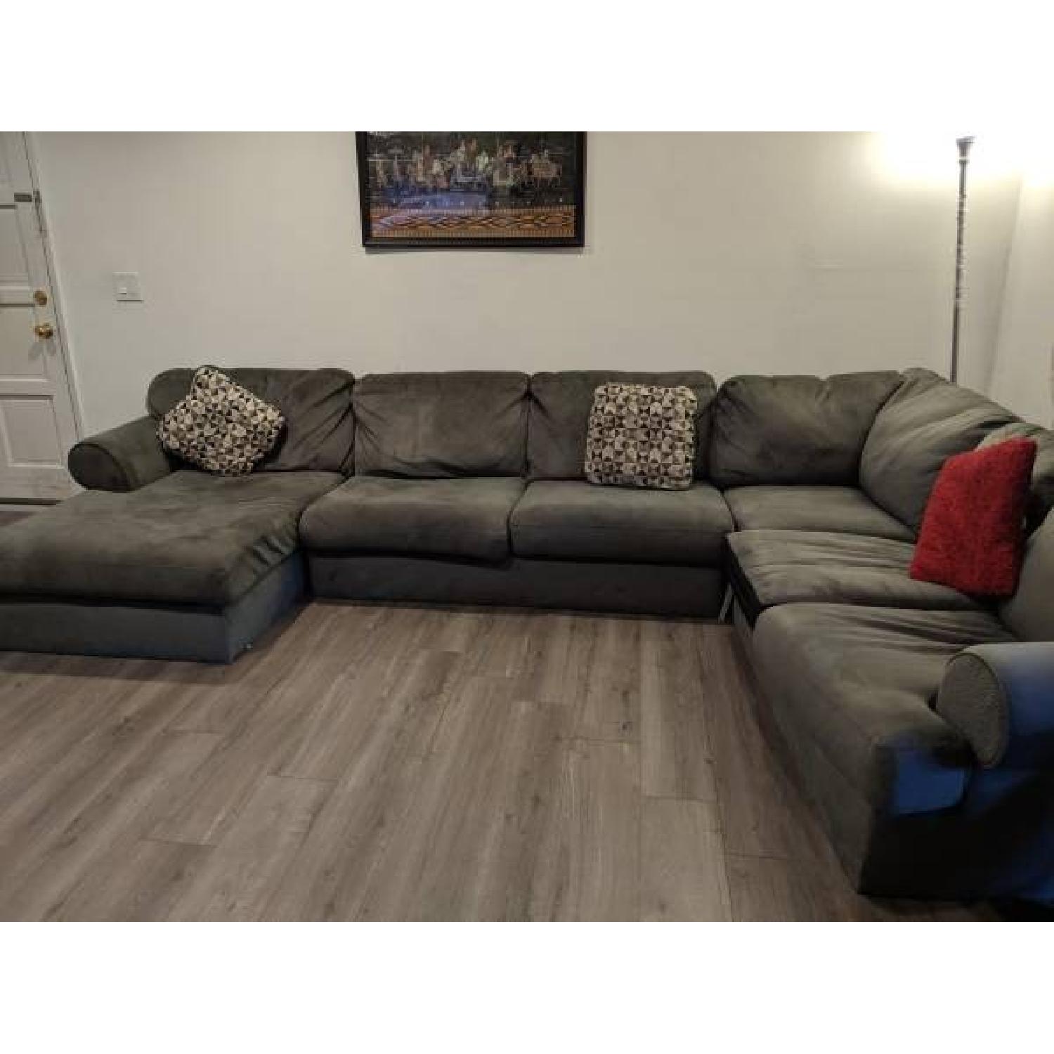 Ashley Jessa Place 3-Piece Sectional Sofa - image-1