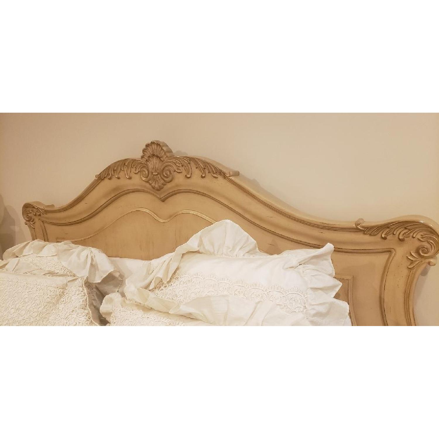 Thomasville King Size Bed - image-2