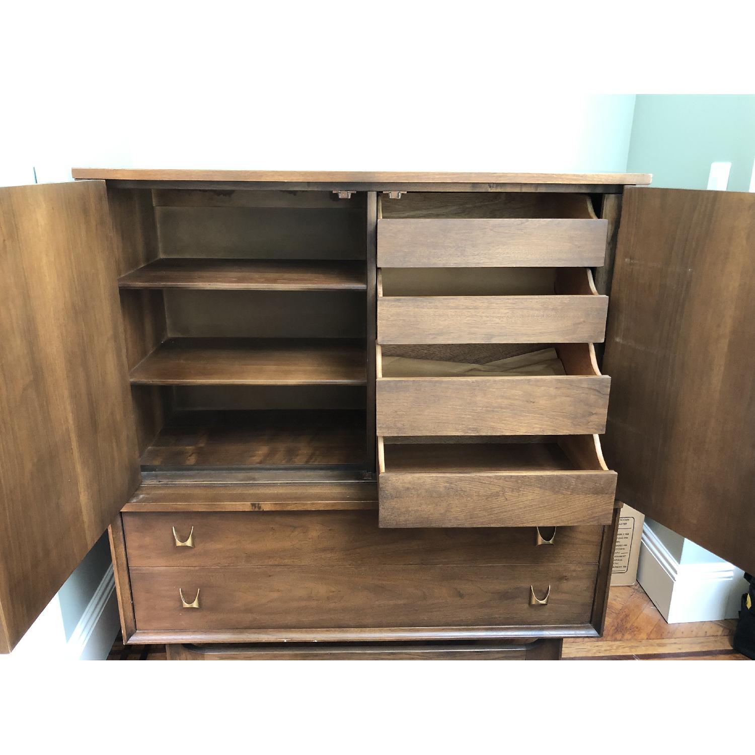 Broyhill Mid-Century Modern Dresser - image-2