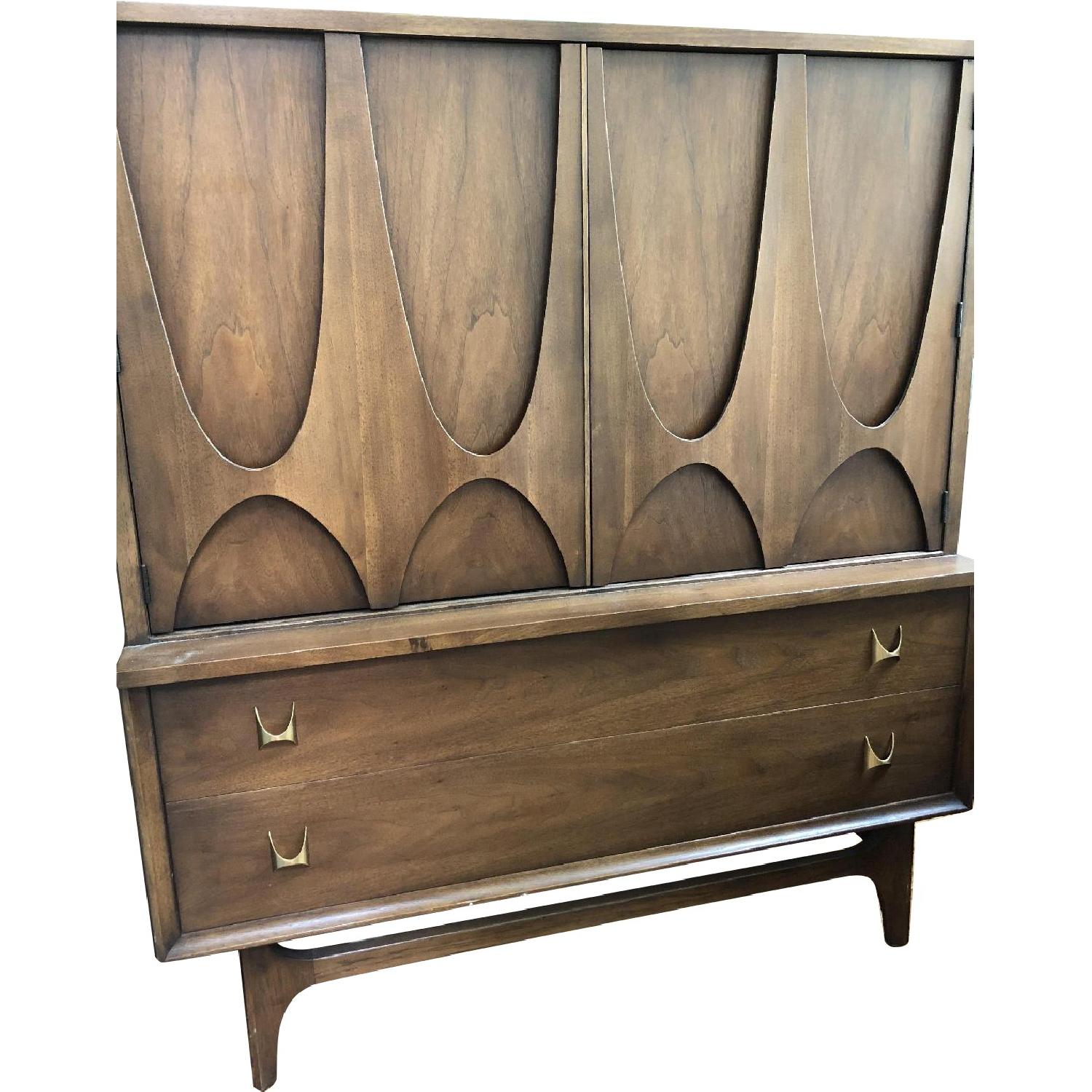 Broyhill Mid-Century Modern Dresser - image-0