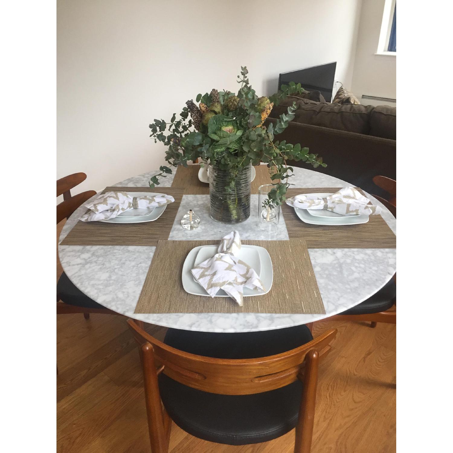 Rove Concepts White Carrara Marble Round Tulip Table - image-4