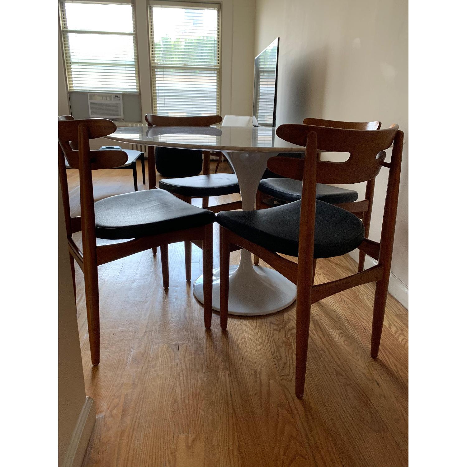 Rove Concepts White Carrara Marble Round Tulip Table - image-5