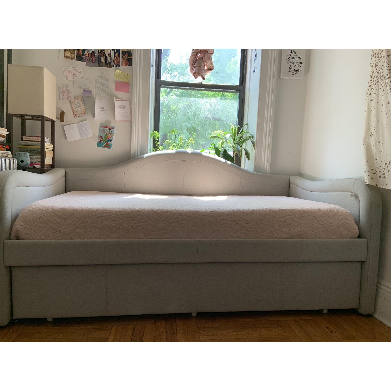 Raymour & Flanigan Hillsdale Tansley Daybed w/ Trundle - image-2