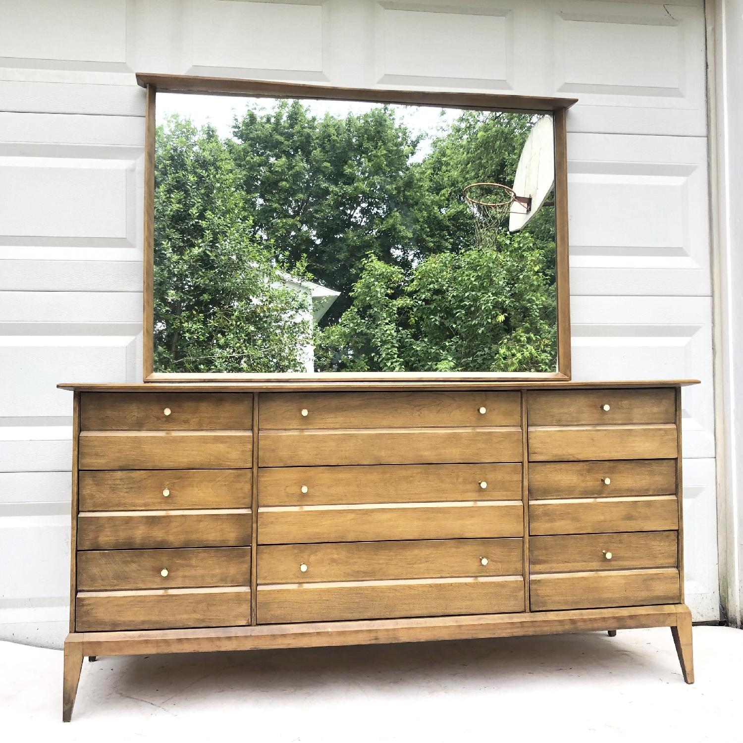 Heywood Wakefield Mid-Century Cadence Dresser w/ Mirror - image-12