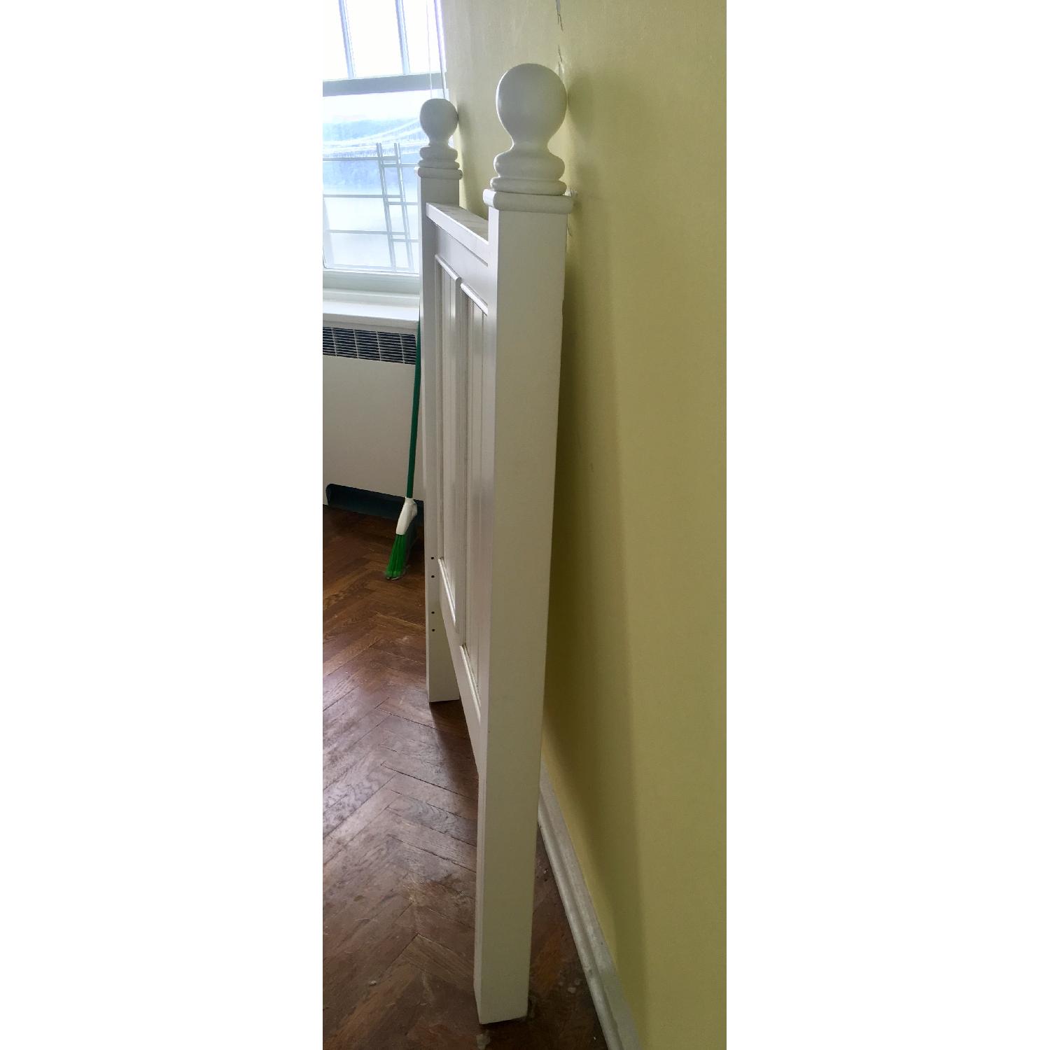 Stanley Furniture White Cottage Style Twin Headboard - image-2