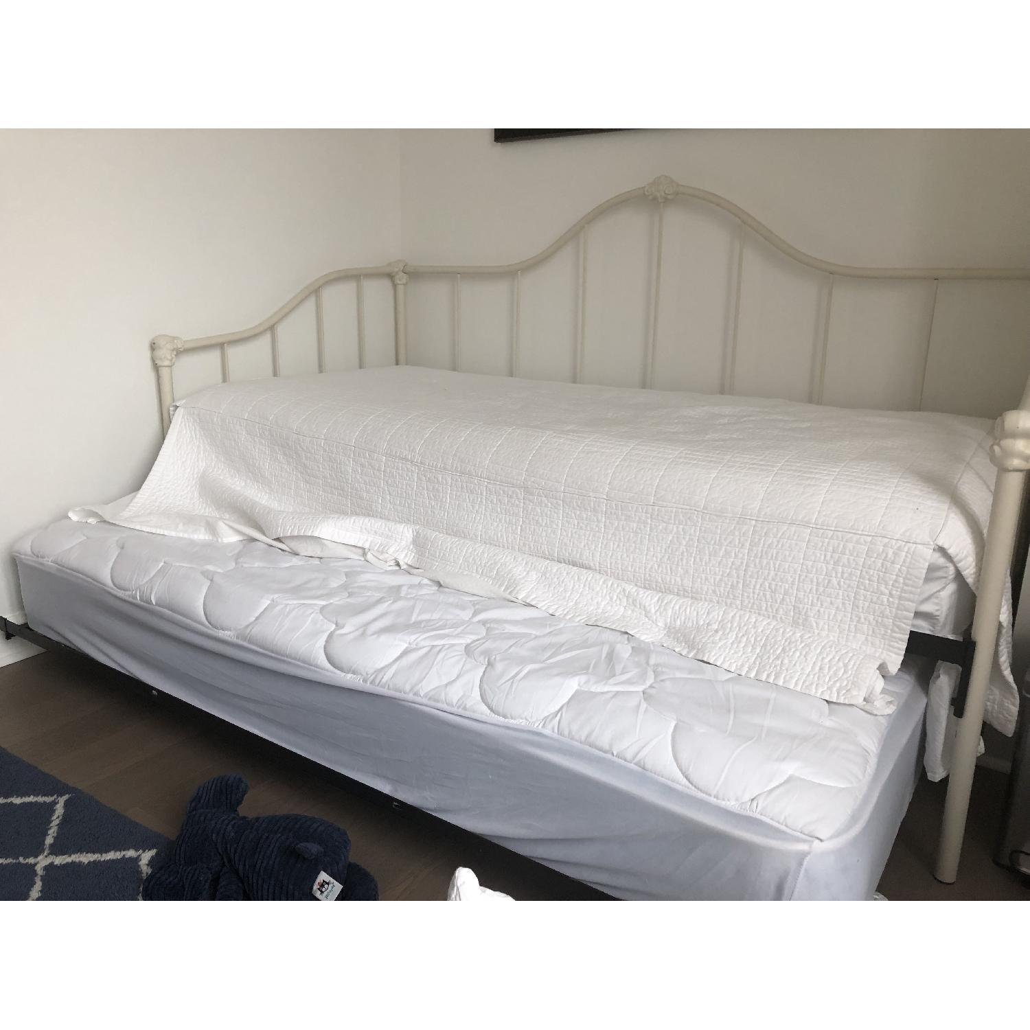 Wesley Allen Saratoga Daybed w/ Pop-Up Trundle - image-3