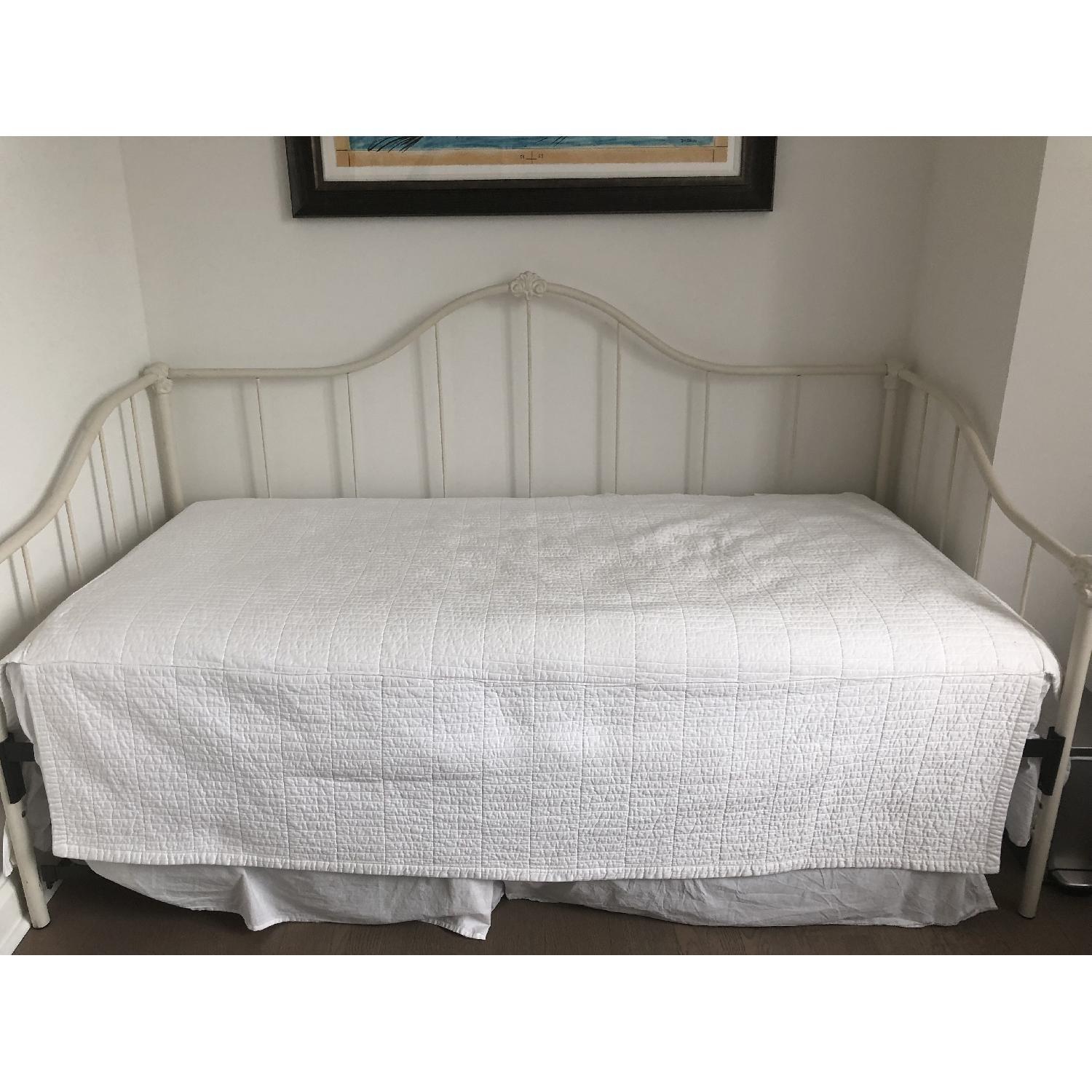 Wesley Allen Saratoga Daybed w/ Pop-Up Trundle - image-5