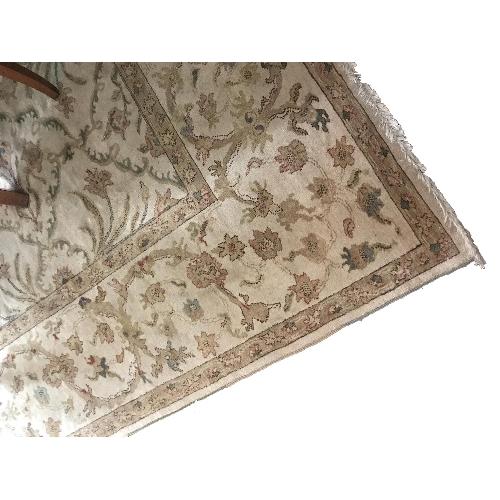 Used Bokara Sultanabad Traditional Hand Woven Rug for sale on AptDeco