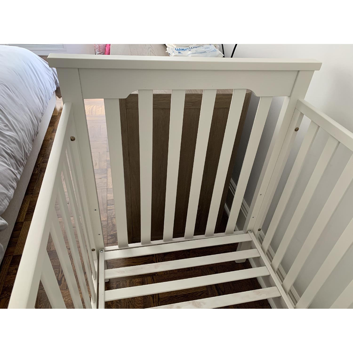 Natart Barcelona Classic Crib in White - image-3