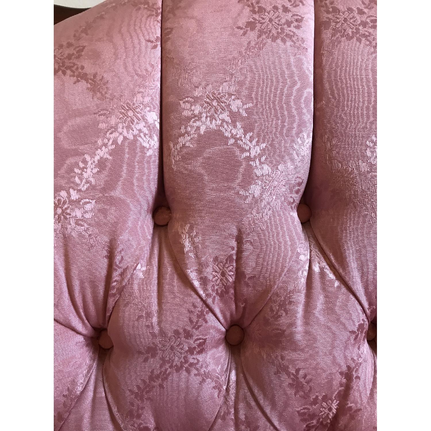 Victorian Style Pink Sofa - image-5