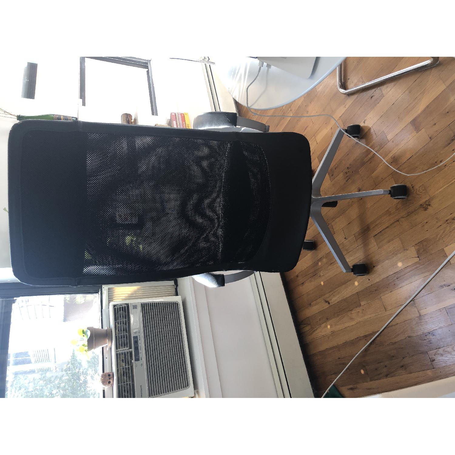 Ikea Markus Swivel Chair in Glose Black AptDeco