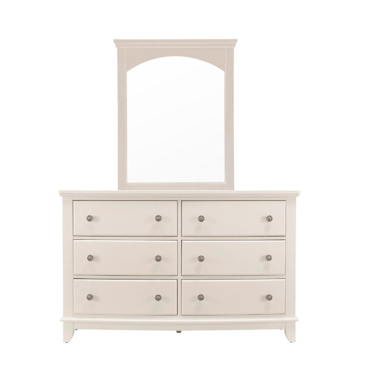 Raymour & Flanigan 6Drawer Dresser w/ Mirror AptDeco