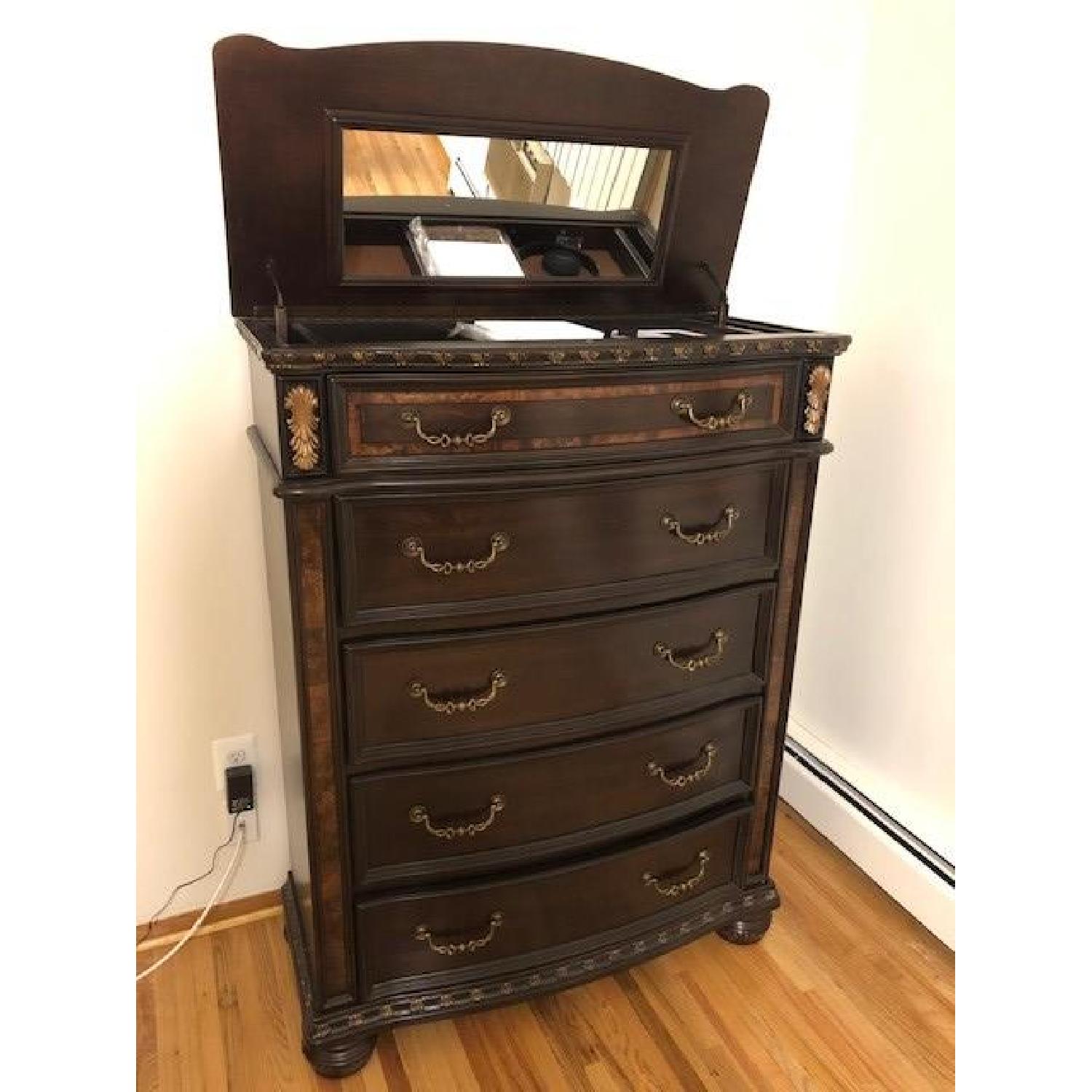 Bob's Grand Manor Lift-Top Chest - image-3