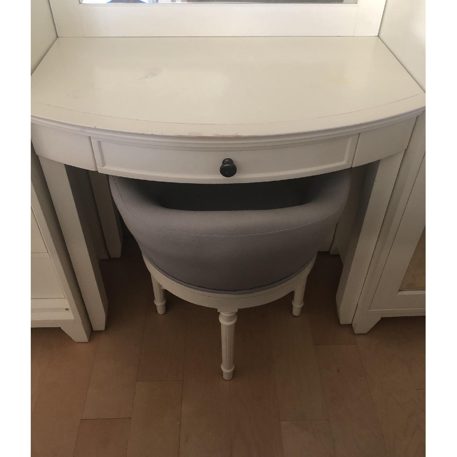 PB Teen Hampton Vanity Tower & Chair Set - image-9