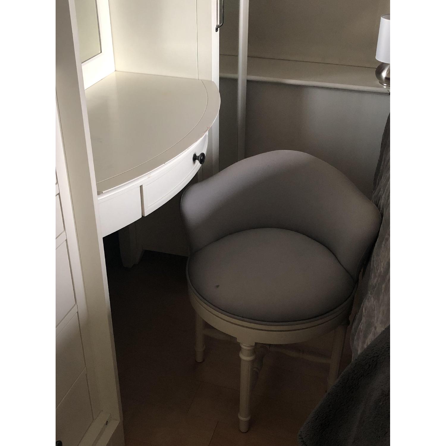 PB Teen Hampton Vanity Tower & Chair Set - image-11