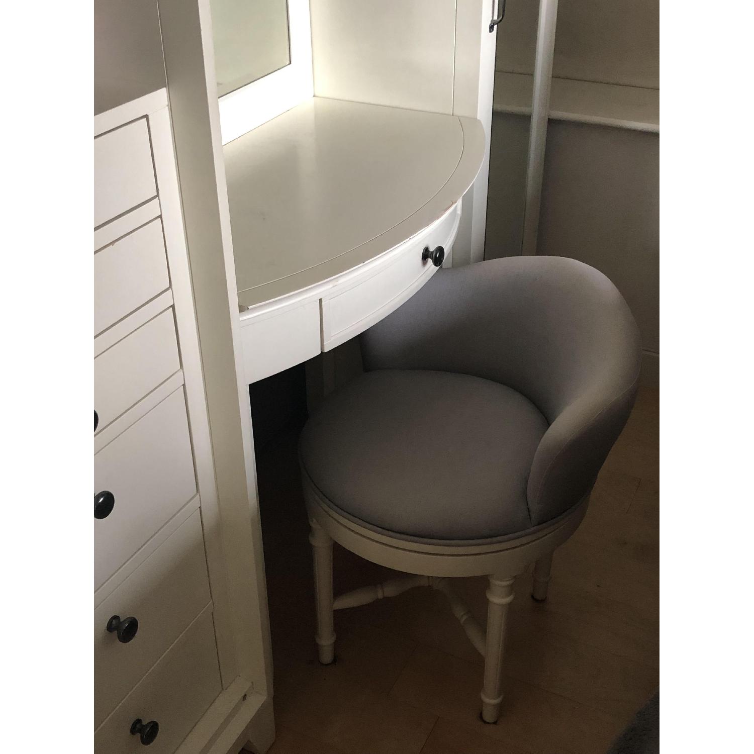 PB Teen Hampton Vanity Tower & Chair Set - image-12