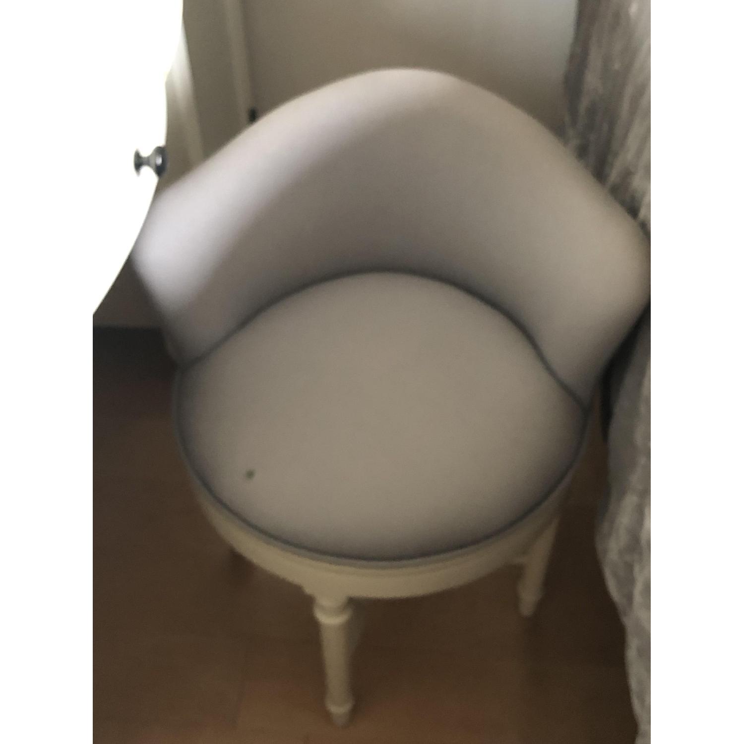 PB Teen Hampton Vanity Tower & Chair Set - image-13