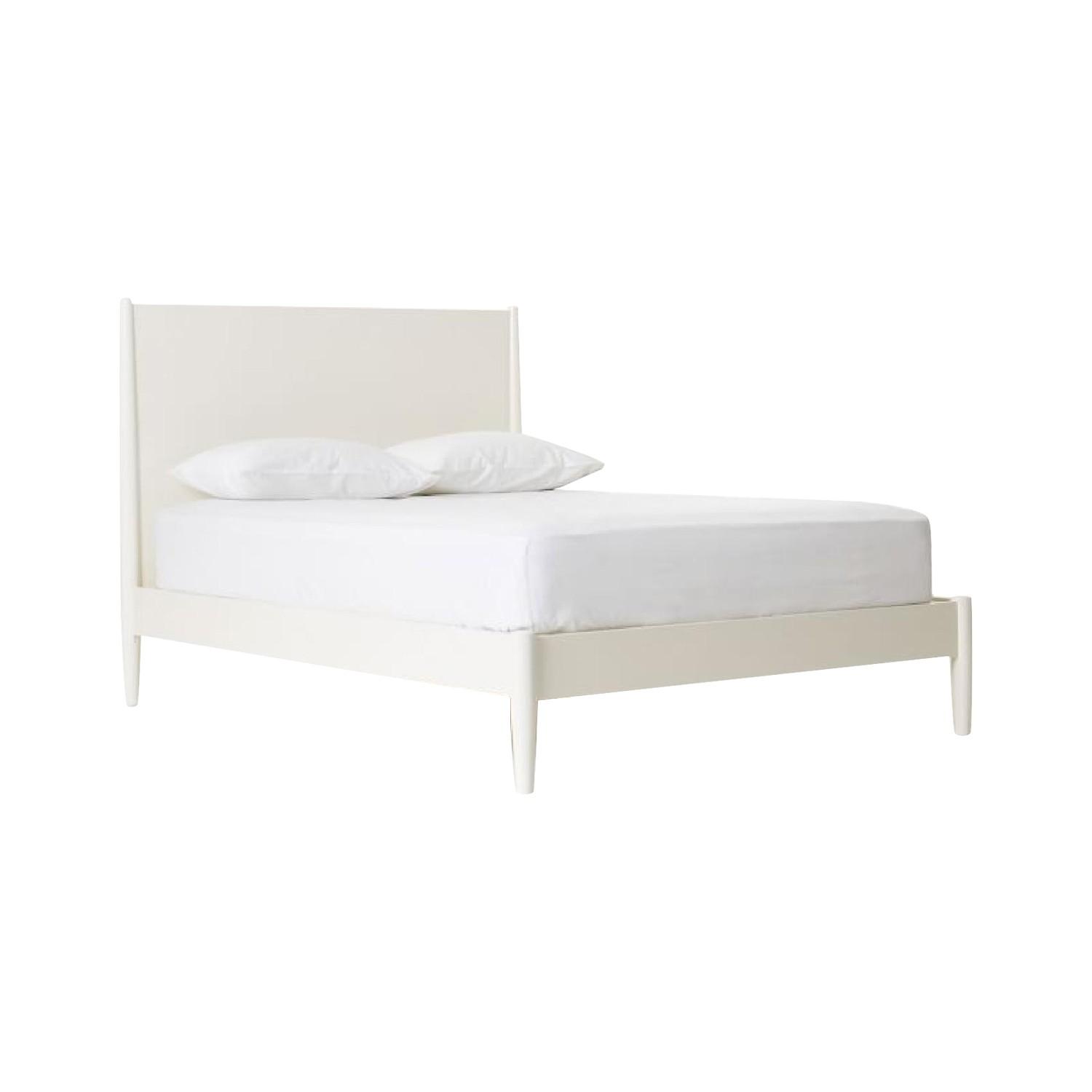 West Elm Mid Century Queen Bed in White AptDeco