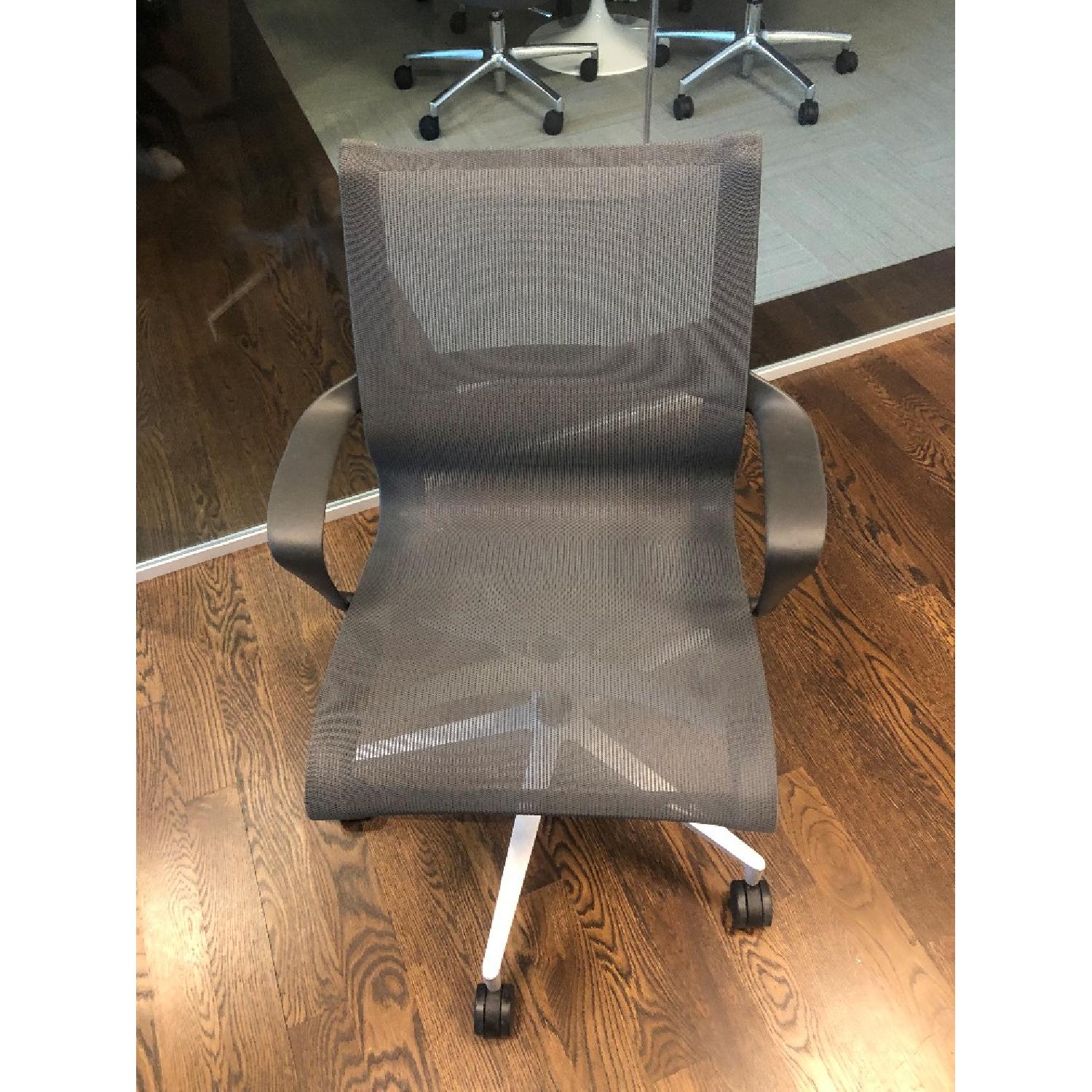 Herman Miller Setu Chair - image-3