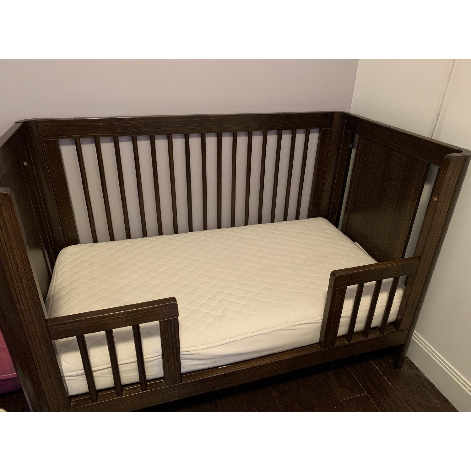 Giggle Better Basics Harper Crib AptDeco