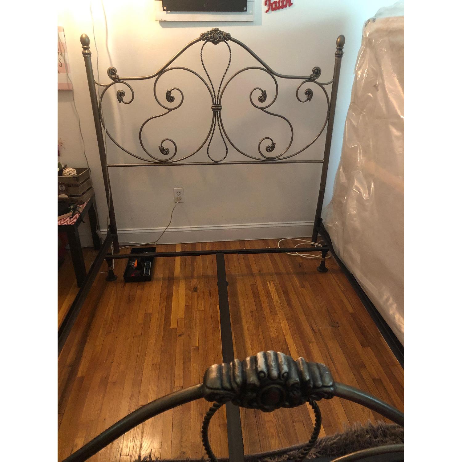 Queen Size Iron Bed Frame w/ Head & Foot Board - image-2