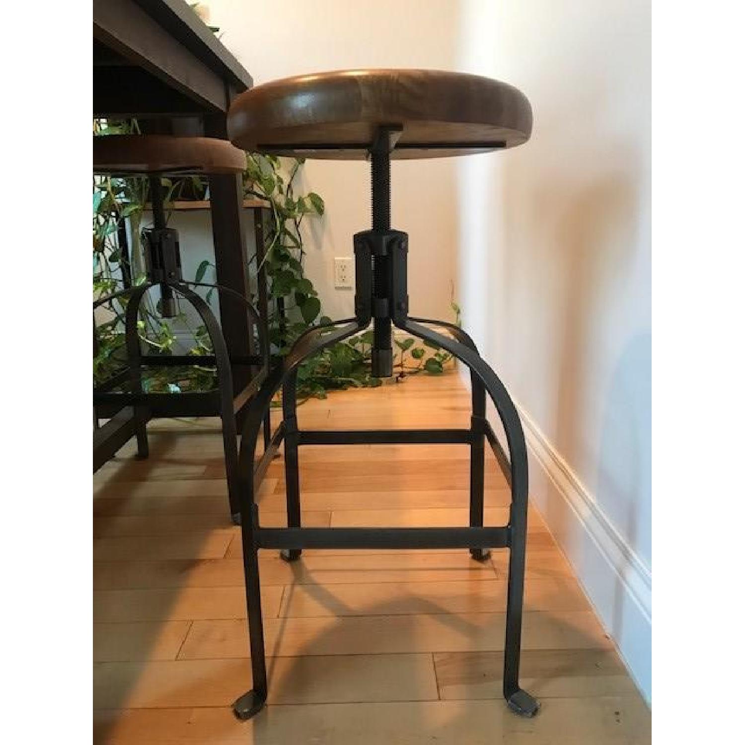 Crate & Barrel District High Table w/ 6 Barstools - image-5