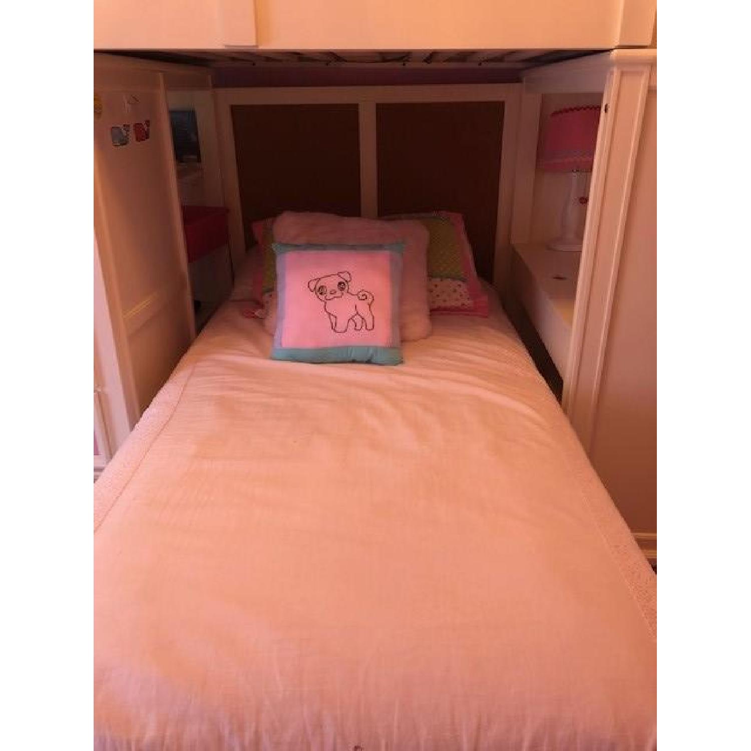 Raymour & Flanigan Kid's Bunk Bed w/ Desk AptDeco