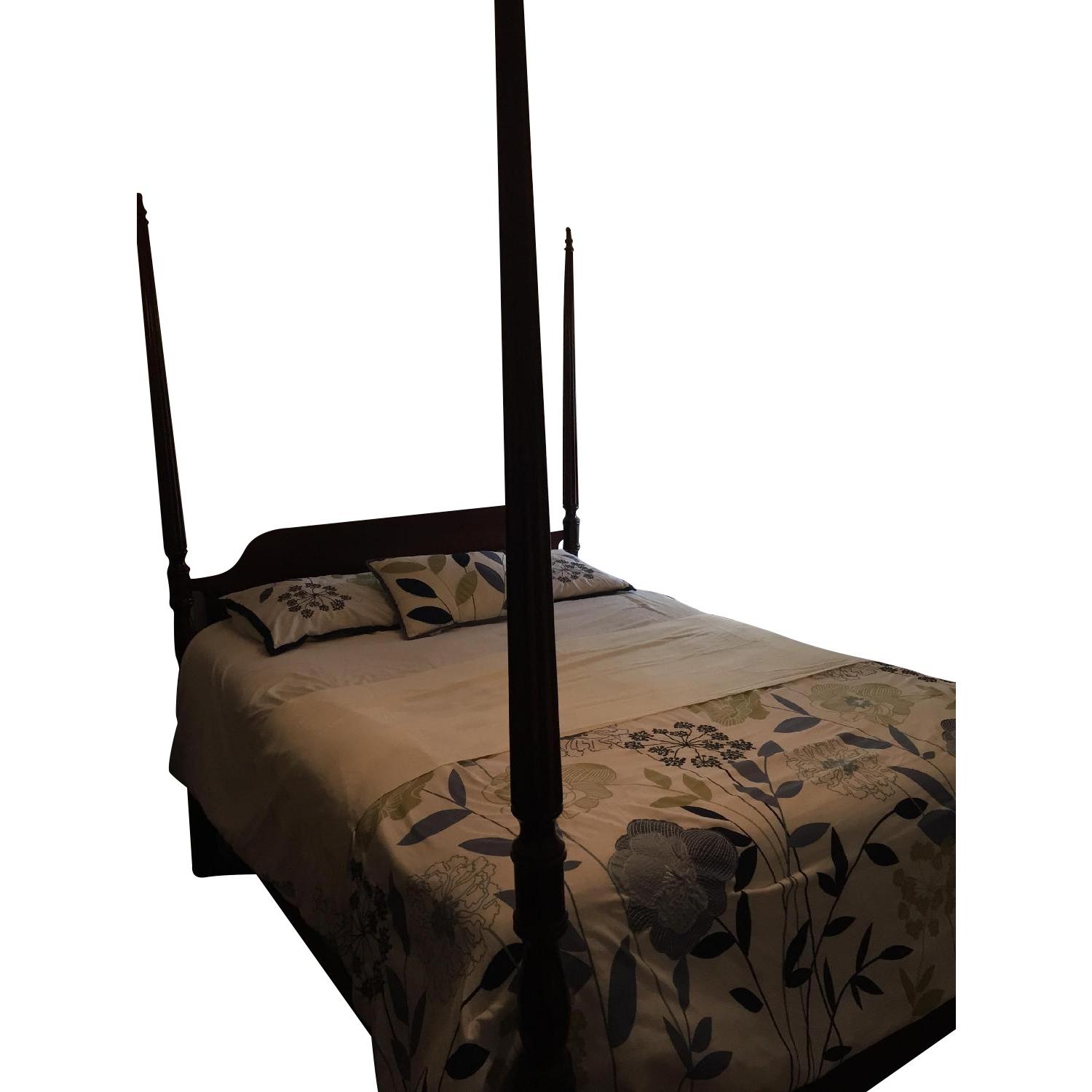 Bombay Company 4 Poster Canopy Queen Bed AptDeco