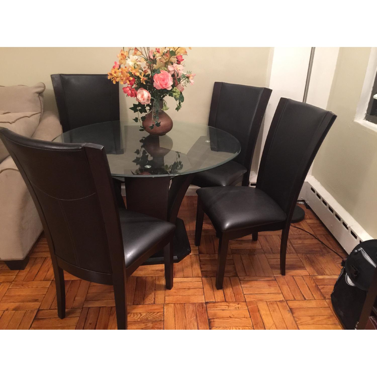 Raymour & Flanigan Venice 5Piece Glass Dining Set AptDeco