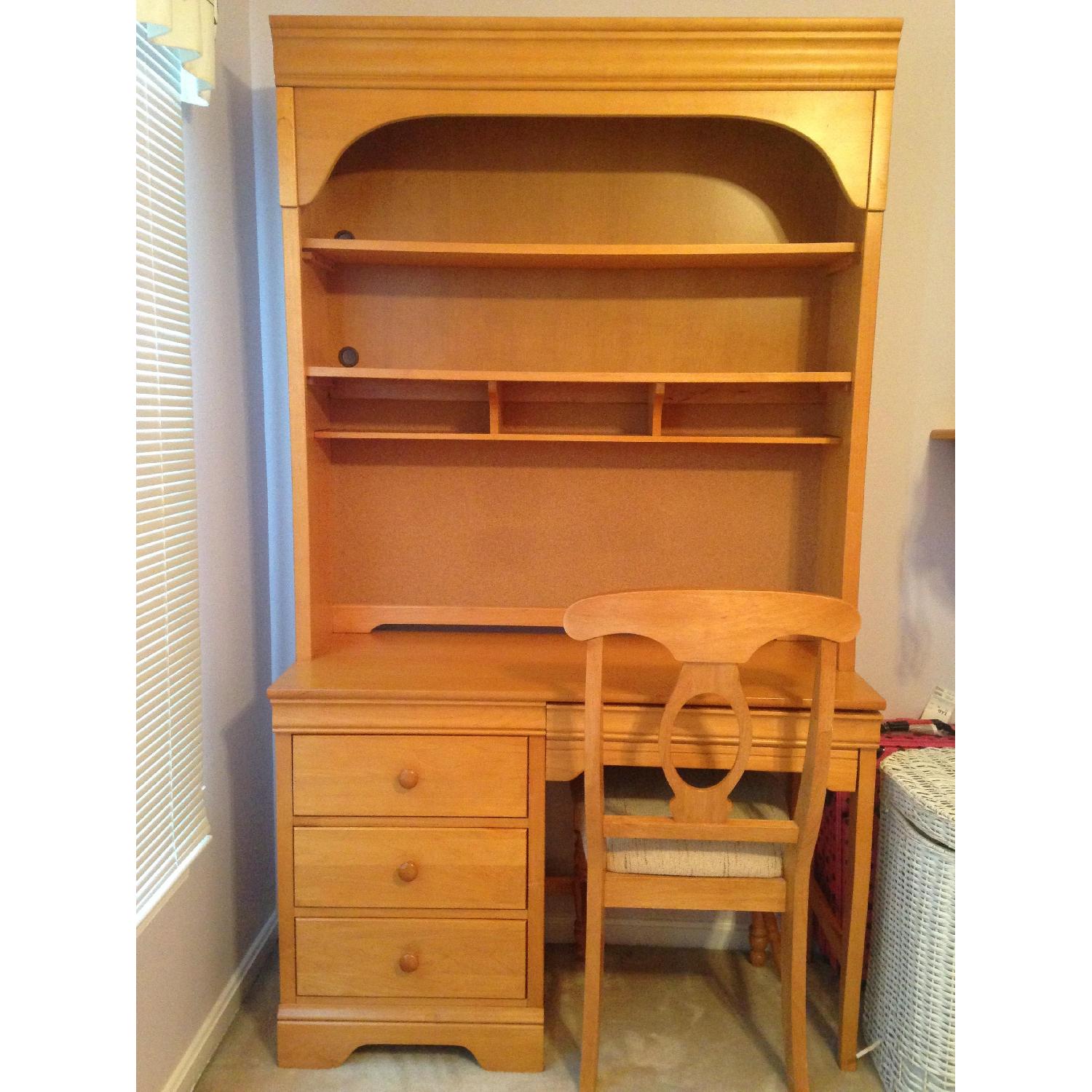 Stanley Young America Desk w/ Hutch & Chair - image-5