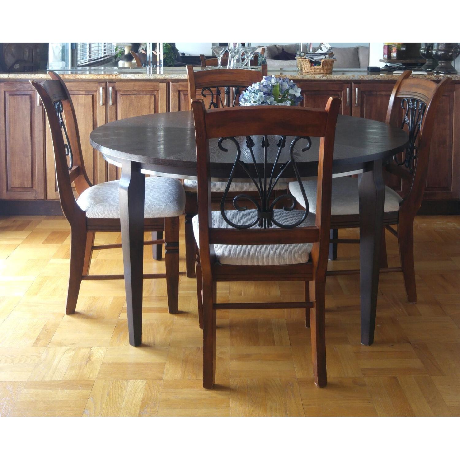 Wood Dining Table w/ 4 Chairs - AptDeco
