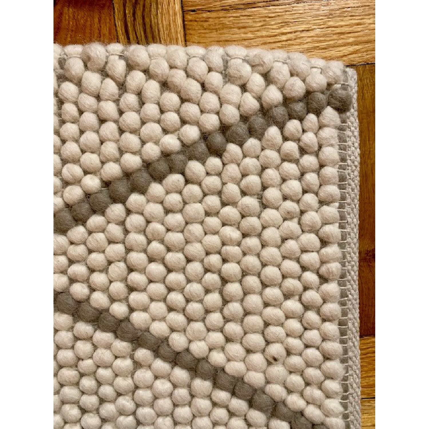 nuLOOM Textured Diamond Trellis Area Rug in Cream/Gray - image-1