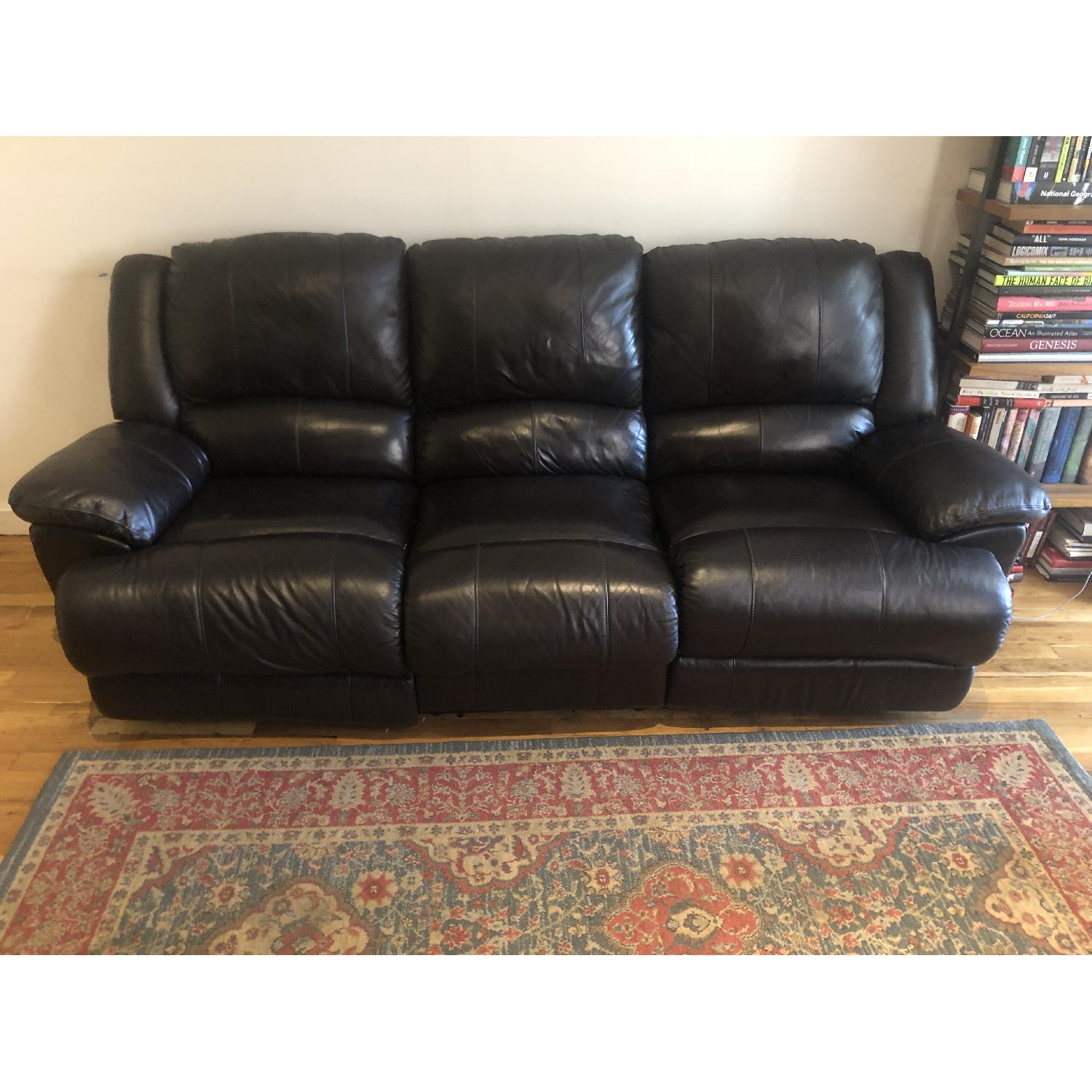 Jennifer Convertibles Reclining Leather 3 Seater Sofa AptDeco