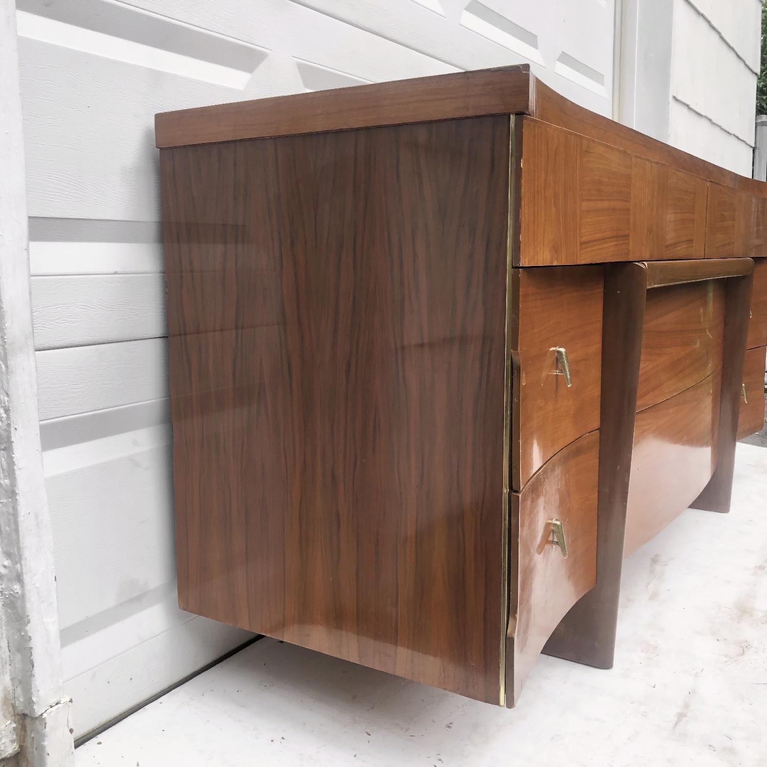 Mid-Century Modern Curved Front Dresser - image-5