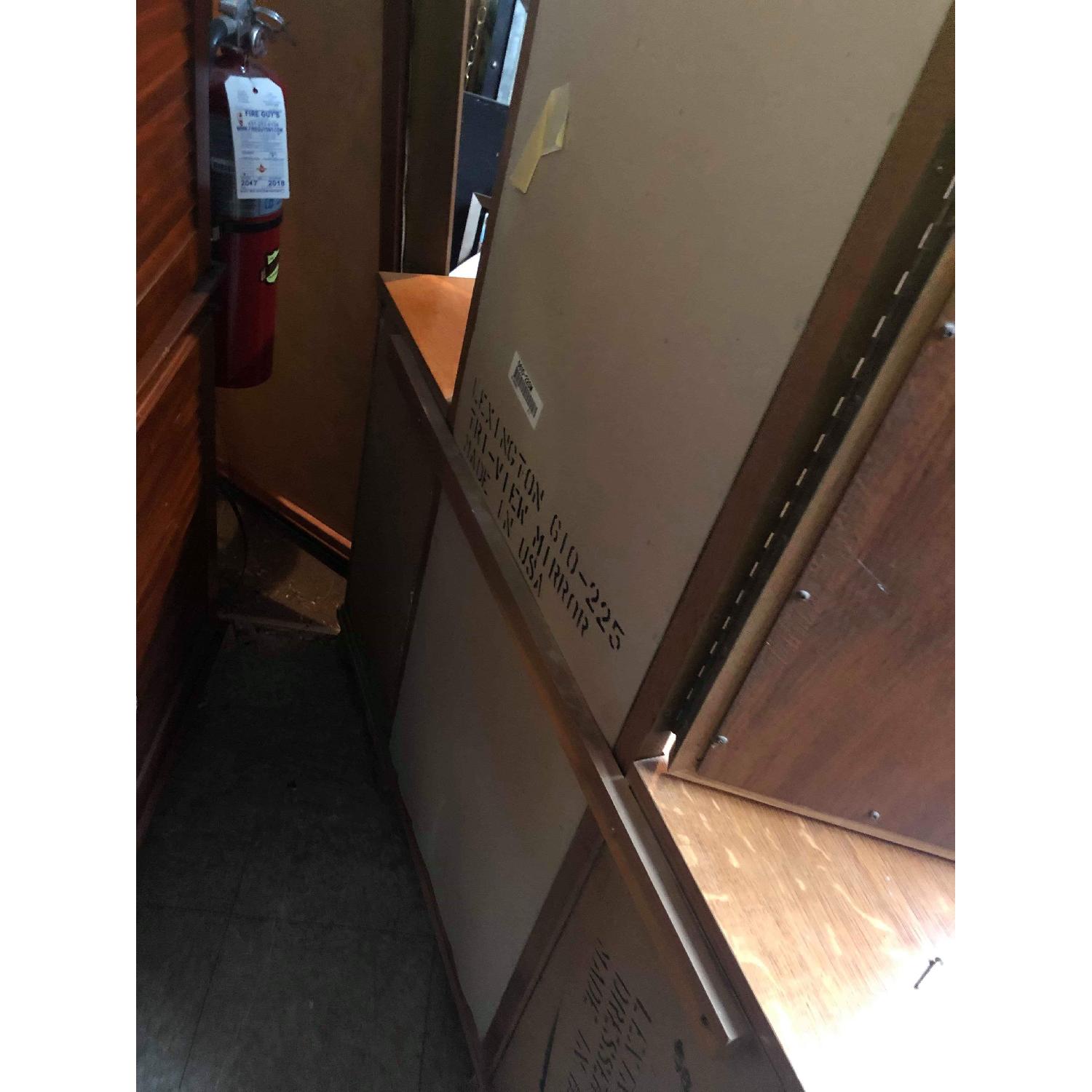 Lexington Furniture Vanity Table/Dresser - image-2