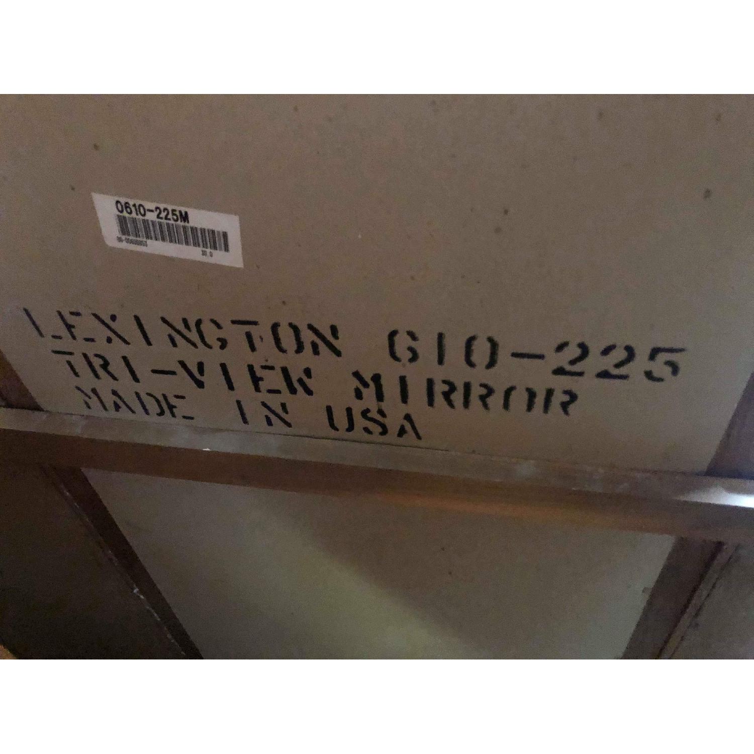 Lexington Furniture Vanity Table/Dresser - image-8