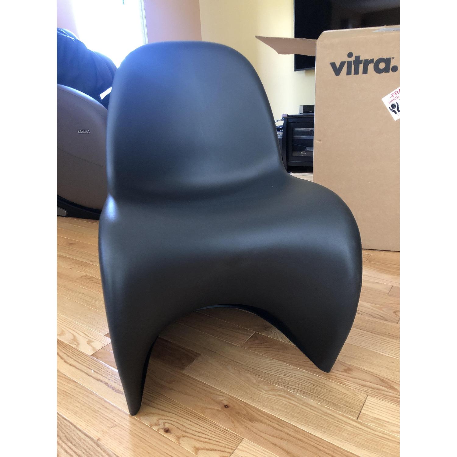 Vitra Verner Panton Black Chair - image-3