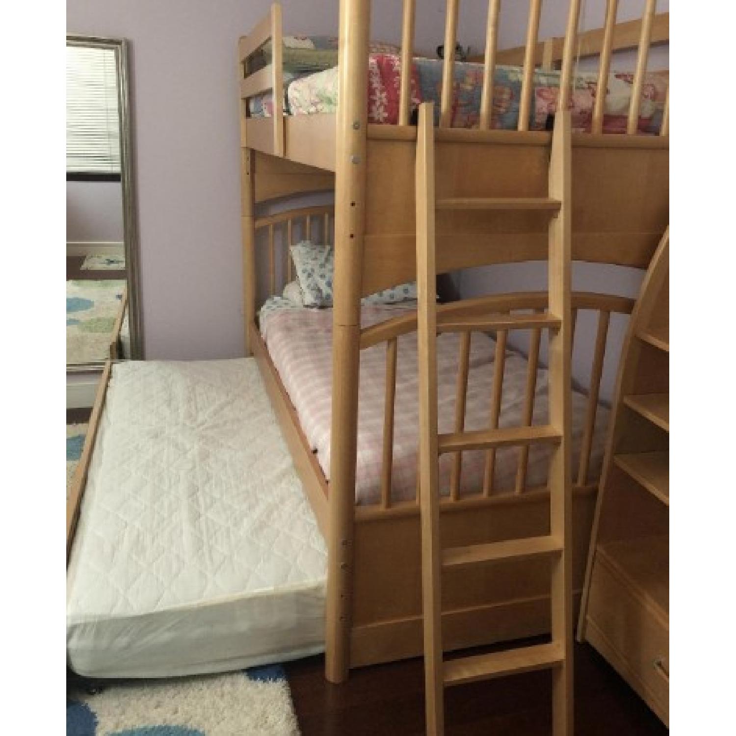 Stanley Furniture Twin Bunk/Un-Bunk Bed w/ Trundle - image-2