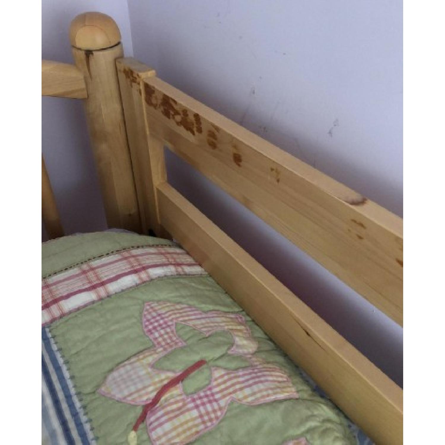 Stanley Furniture Twin Bunk/Un-Bunk Bed w/ Trundle - image-6