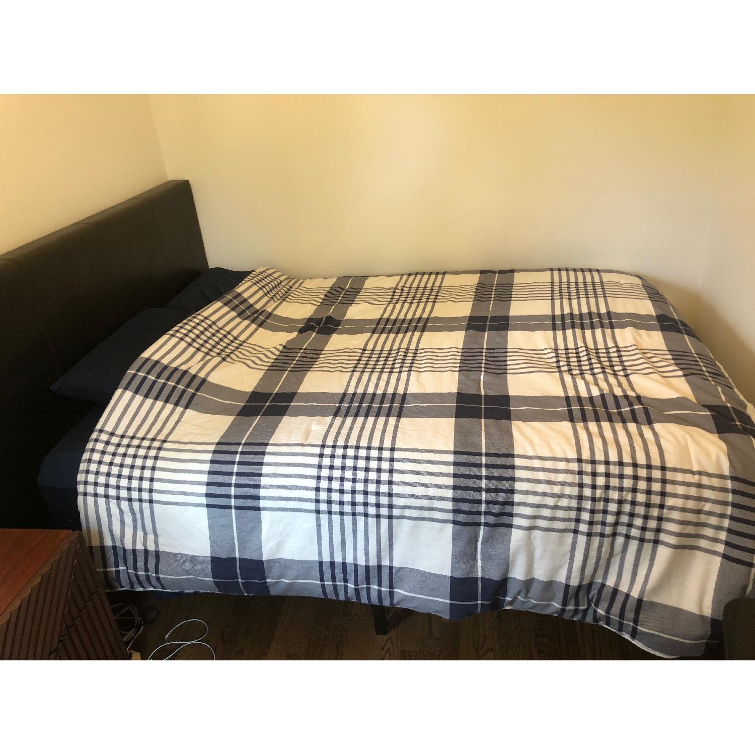 Zinus Gerard Faux Leather Upholstered Platform Queen Bed - image-4