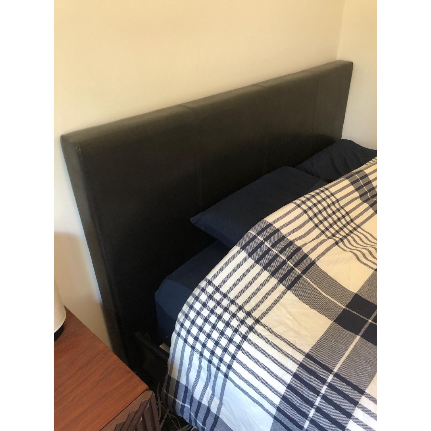 Zinus Gerard Faux Leather Upholstered Platform Queen Bed - image-5